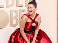 Selena apeluje na svojich fanúšikov a to nielen prostredníctvom veľmi aktuálnych popových piesní, ale aj cez svoj Instagram, aby sa nehanbili. 