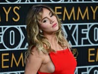 O tehotenstve modelky a herečky Suki Waterhouse sa špekulovalo, ale oficiálne ona sama toto tajomstvo odhalila  počas vystúpenia na hudobnom festivale v Mexiko City. 