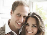 Kate Middleton s princom Williamom po zasnúbení v roku 2010