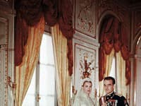 Zatiaľ čo Diana bola princezná, ktorá sa stala hviezdou, princezná Grace bola hviezda, ktorá sa stala princeznou. 