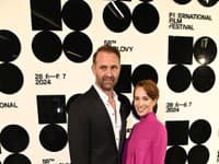 Premiéra filmu Vlny v Karlových Varoch: Táňa Pauhofová zažiarila po boku Tomáša Maštalíra, s ktorým vo filme hrá