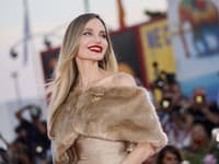 Herečka a filantropka Angelina Jolie svojimi slovami na filmovom festivale v Benátkach zdanlivo narážala na svoj osobný život. 