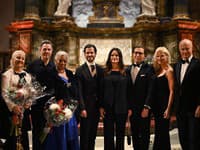 Švédsky princ Carl Philip a princezná Sofia navštívili krátko pred Vianocami koncert Christmas in Vasastan