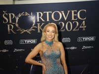 Simona Simanová zvolila róbu kopírujúcu jej siluetu 