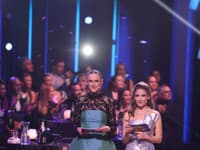 Moderátorky Let's Dance 2025 Anička Jakab Rakovská a Jana Kovalčíková v róbach od návrhára Patrika Haaza