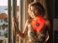 LED maska na dekolt a krk FOREO FAQ™ 211