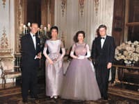 Jackie Kennedy na návšteve Buckinghamského paláca vyvolala rozruch: Flirtovala s princom Filipom, na čo kráľovná zareagovala