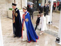 Zdá sa, že čoskoro bude všetko v rukách princa Williama a princeznej Kate