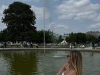 Známa kráska bude leto tráviť v Paríži