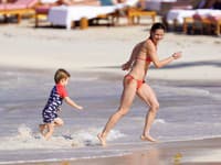 Svoje najstaršie dieťa, Arthura Michaela Williama, dala Pippa na hodiny plávania už ako 4-mesačného.