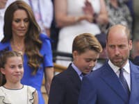 Princ a princezná z Walesu vraj vykonávajú vo svojom dome celkom podradné úlohy na ich postavenie. 