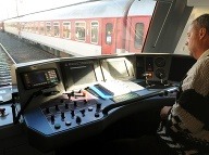 Núkajú plat vyše tisíc Núkajú plat vyše tisíc