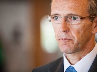 Ivan Štefanec, opozičný poslanec