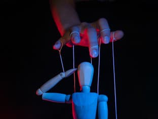 Sila neuromarketingu: Podvedomé manipulačné