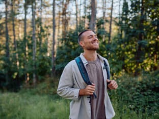 Počuli ste už o zelenom voľne? Mladí objavili nový spôsob, ako bojovať proti vyhoreniu