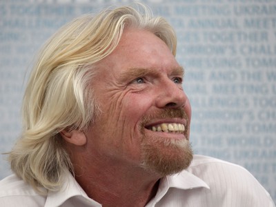 Britský podnikateľ Richard Branson a majiteľ skupiny Virgin