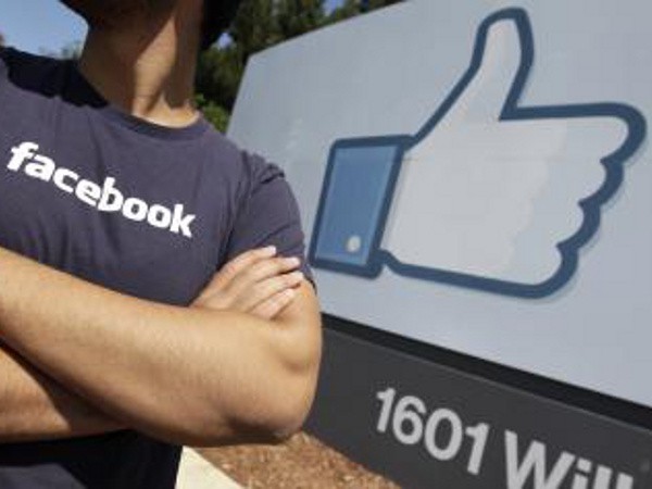 Facebook potvrdil prvenstvo v rebríčku najlepších pracovísk v roku 2013.