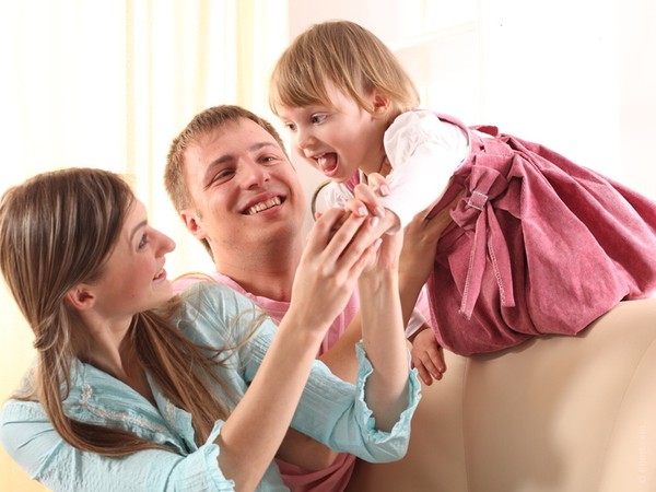 Počas trvania rodičovskej dovolenky nemôže zamestnávateľ zamestnankyni dať výpoveď z nadbytočnosti. 