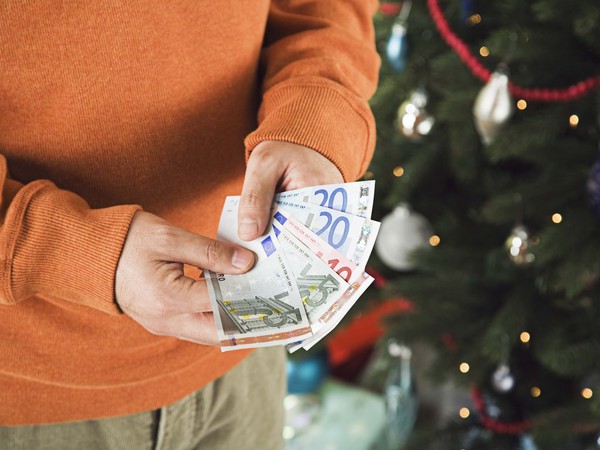 darčeky, vianoce, peniaze, nákupy, darček, stromček, párty, vianočný, večierok