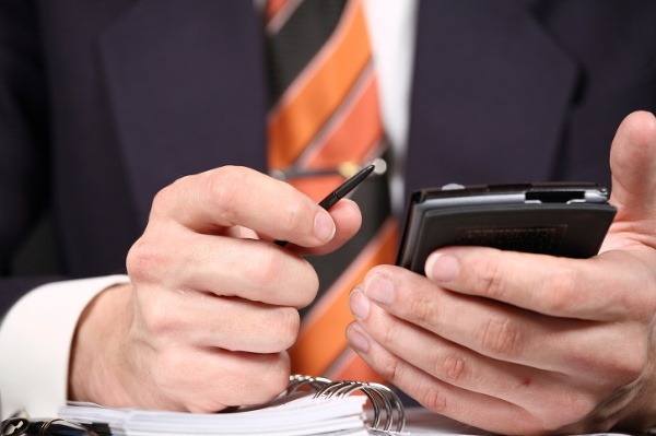 Ak máte nedoplatky voči Sociálnej poisťovni, príde vás sms správa.
