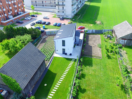Moderný dom z tradičných Moderný dom z tradičných
