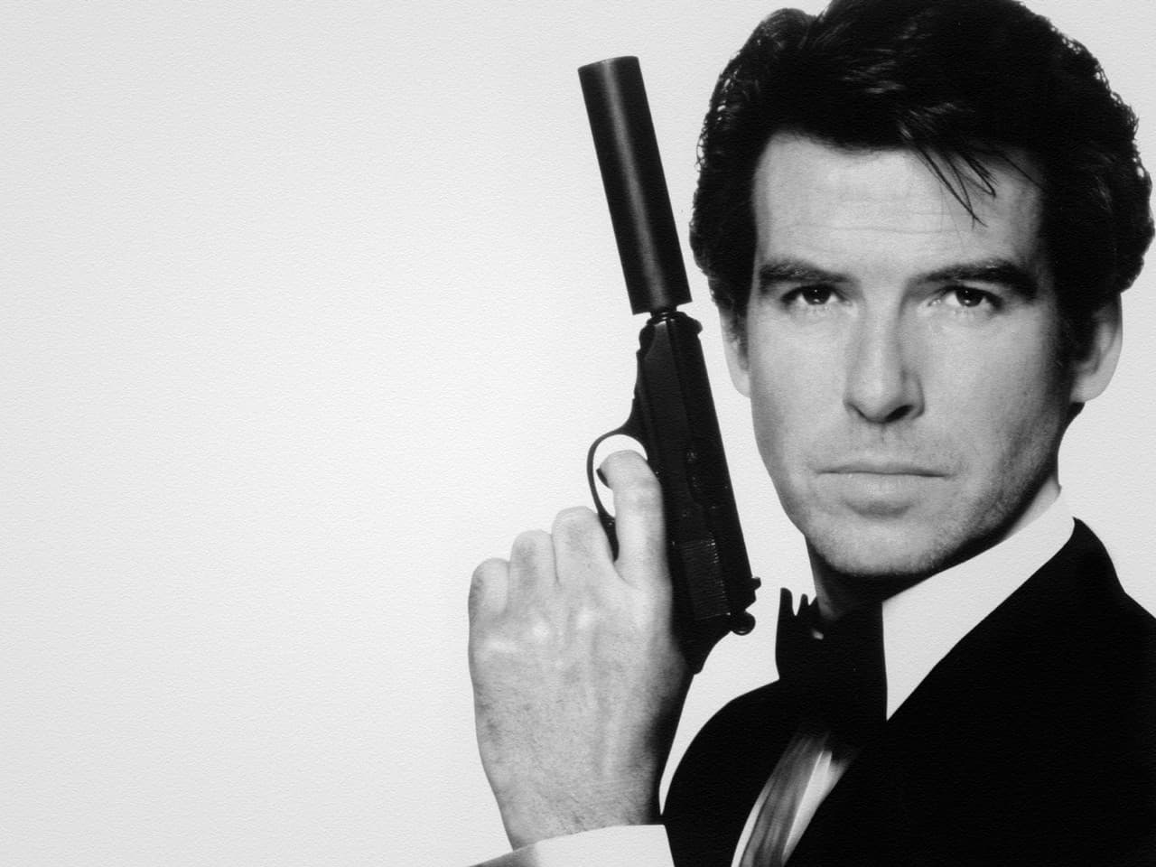 Pierce Brosnan ako James Bond, autor: Screenlish.com