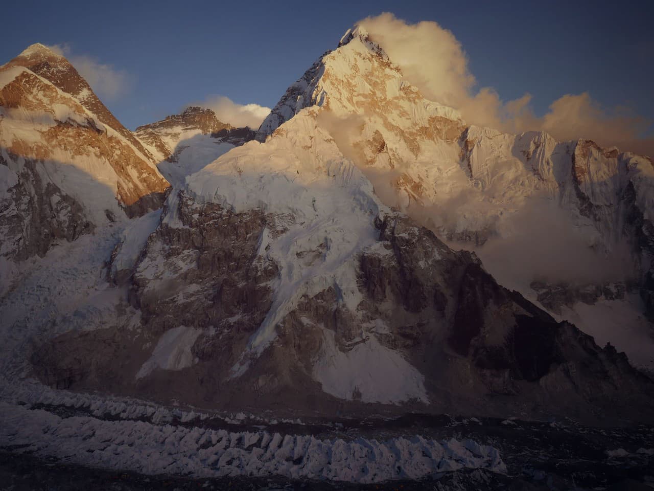 Záber z filmu Everest - najťažšia cesta od Pavla Barabáša