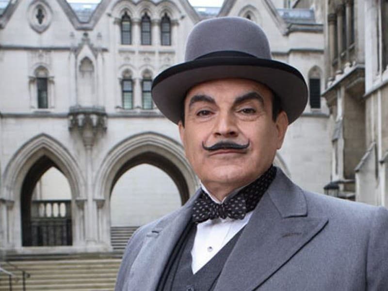 David Suchet ako Hercule Poirot