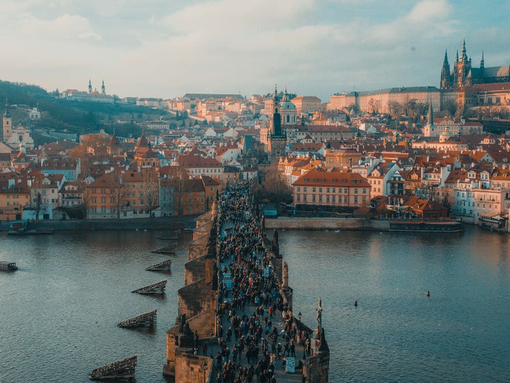 Praha už roky láka filmárov z celého sveta