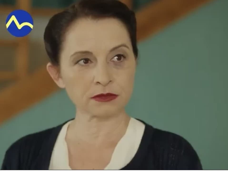 Edita Koprivčević Borsová ako Bogárová v seriáli Dunaj, k vašim službám