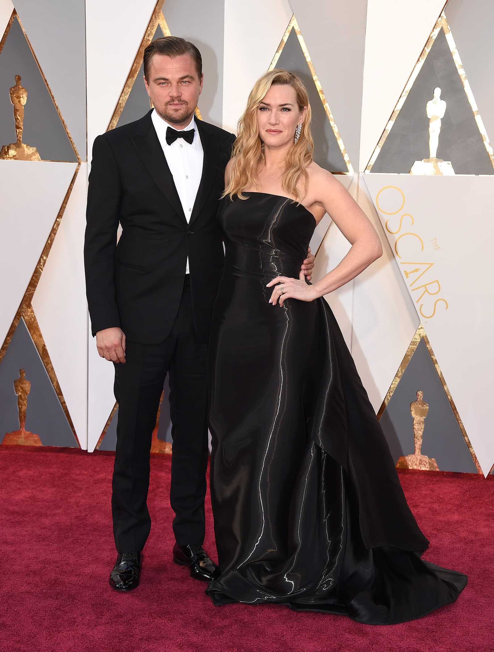 Leonardo DiCaprio a Kate Winslet sú dodnes priateľmi (Zdroj: TASR/Photo by Jordan Strauss/Invision/AP)