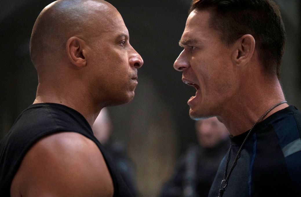 Vin Diesel a John Cena v snímke Rýchlo a zbesilo 9 (Zdroj: SITA/Giles Keyte/Universal Pictures via AP)