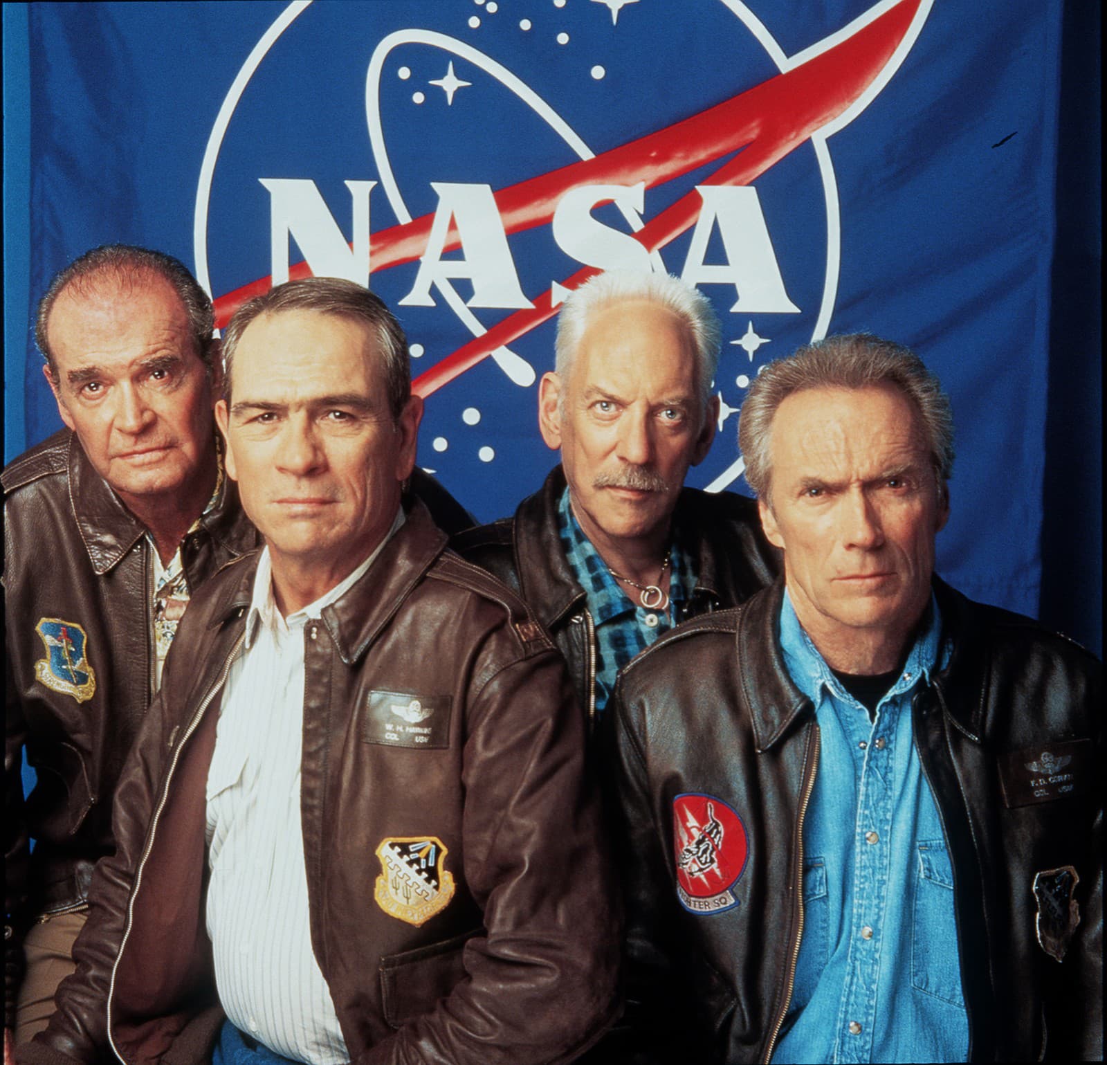 Na snímke zľava: James Garner, Tommy Lee Jones, Donald Sutherland a Clint Eastwood pre film Vesmírni kovboji, kde stvárnili hlavné úlohy (Zdroj: TASR/AP Photo/ Warner Brothers)