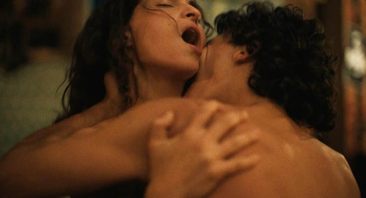 Adria Arjona