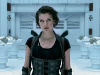 Milla Jovovich vo filme Resident Evil