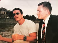 Roman Anton na loďke počas spomínaného rozhovoru so Schwarzeneggerom. (Foto: archív R.A.)