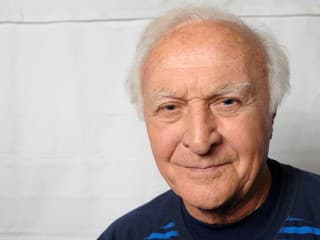 Robert Loggia