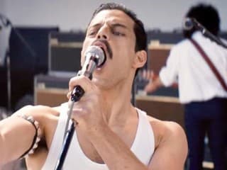 Rami Malek ako Freddie