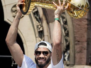 Historický kontrakt: Jayson Tatum