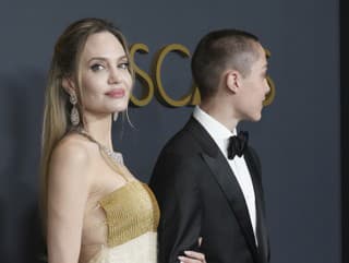 Angelina Jolie a Knox