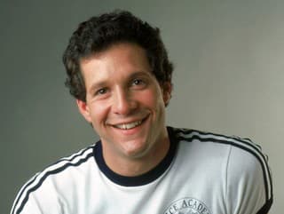 Steve Guttenberg