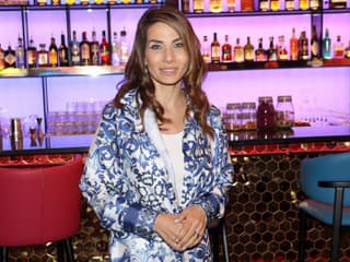 Eva Decastelo