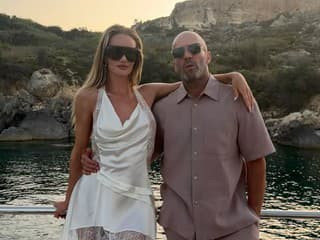 Jason Statham ohúri formou