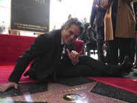 Mark Ruffalo má hviezdu na Hollywoodskom chodníku slávy.