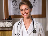 Sexi doktorka z markizáckeho Sľubu: FOTO bez mejkapu a... Pozrite, akú má nádhernú dcérku!