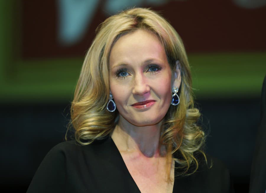  J.K. Rowling