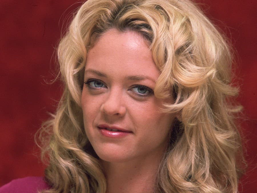Lisa Robin Kelly