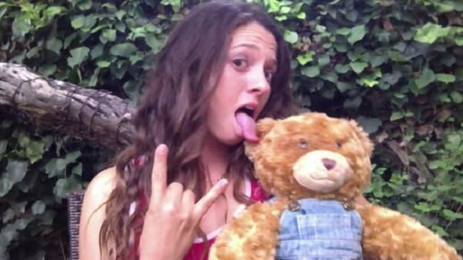 Mackenzie Rosman, Ruthie, V