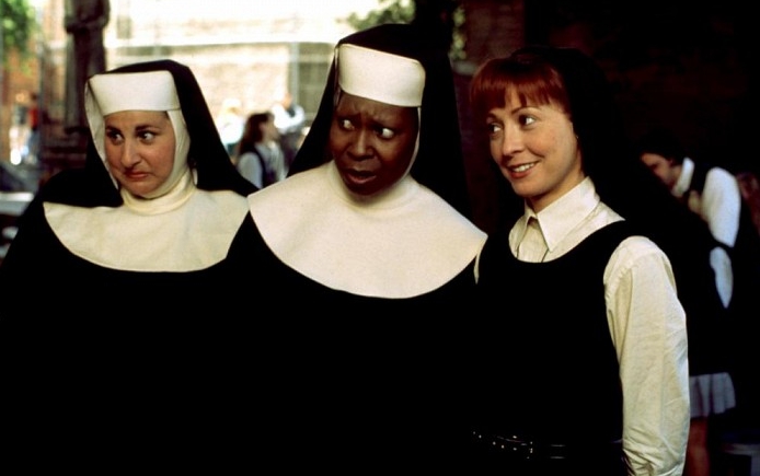 Kathy Najimy, Whoopi Goldberg a Wendy Makkena vo filme Sestra v akcii (Zdroj: Photo © Warner Bros)