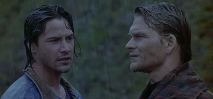 Zľava Keanu Reeves a Patrick Swayze v snímke Bod zlomu (Zdroj: Repro foto YouTube/Ultimate Action Movie Club)